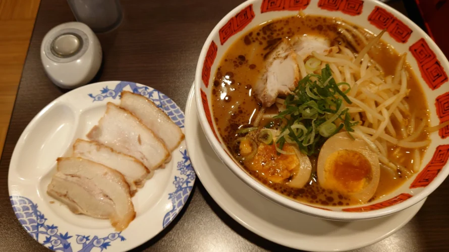 バーミヤン 黄金比率味噌ラーメン麺大盛り+チャーシュー